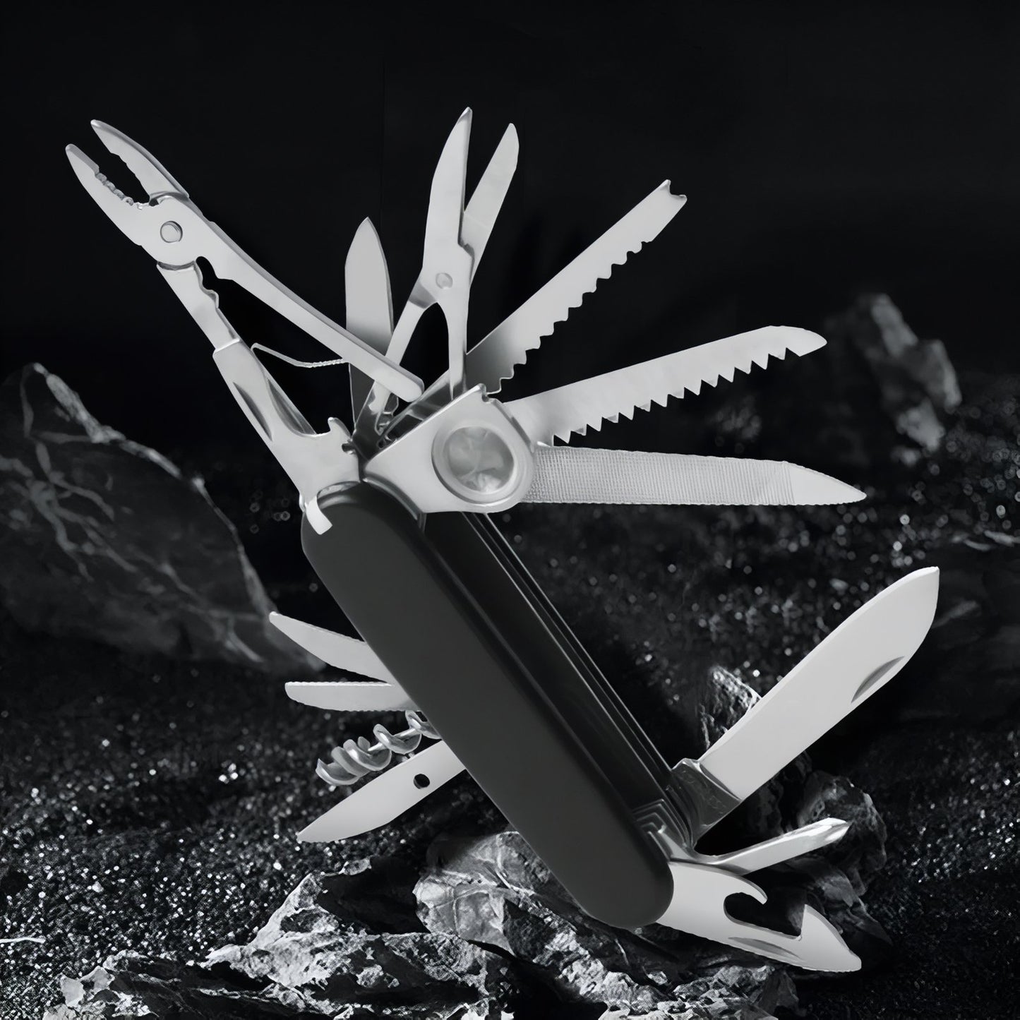 Couteau Multifonction Randonnée 30 Fonctions gros plan outils déployés - Noir