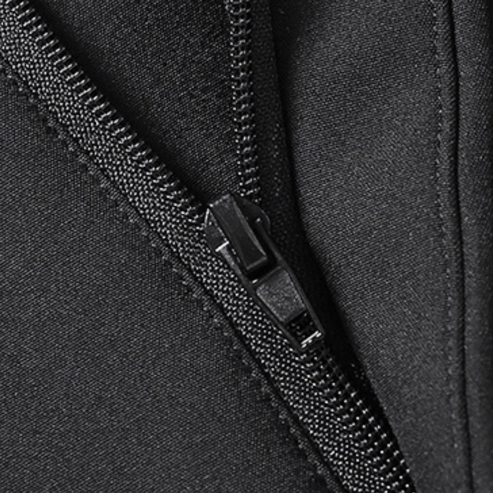 Pantalon Polaire Randonnée Homme gros plan fermeture zippée - Noir - Gris - Bleu Marine